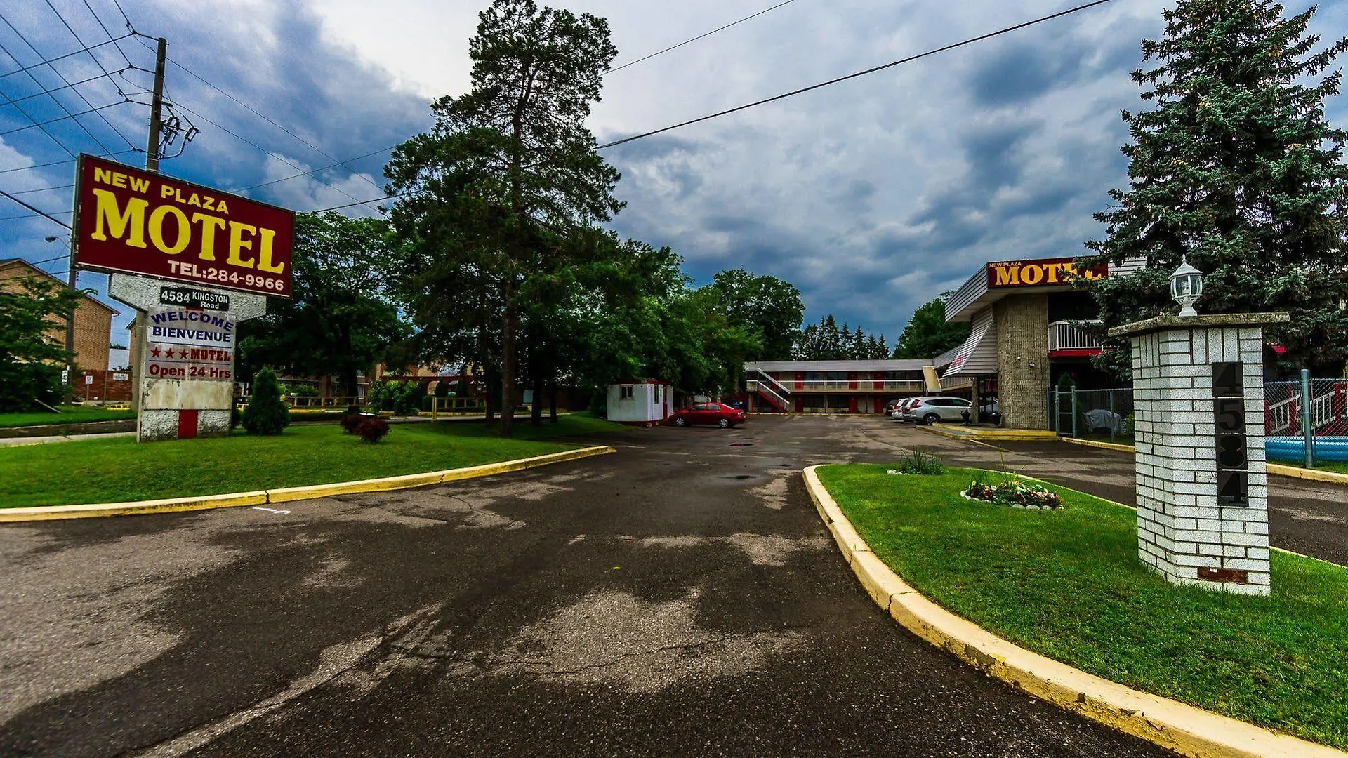 New Plaza Motel Toronto