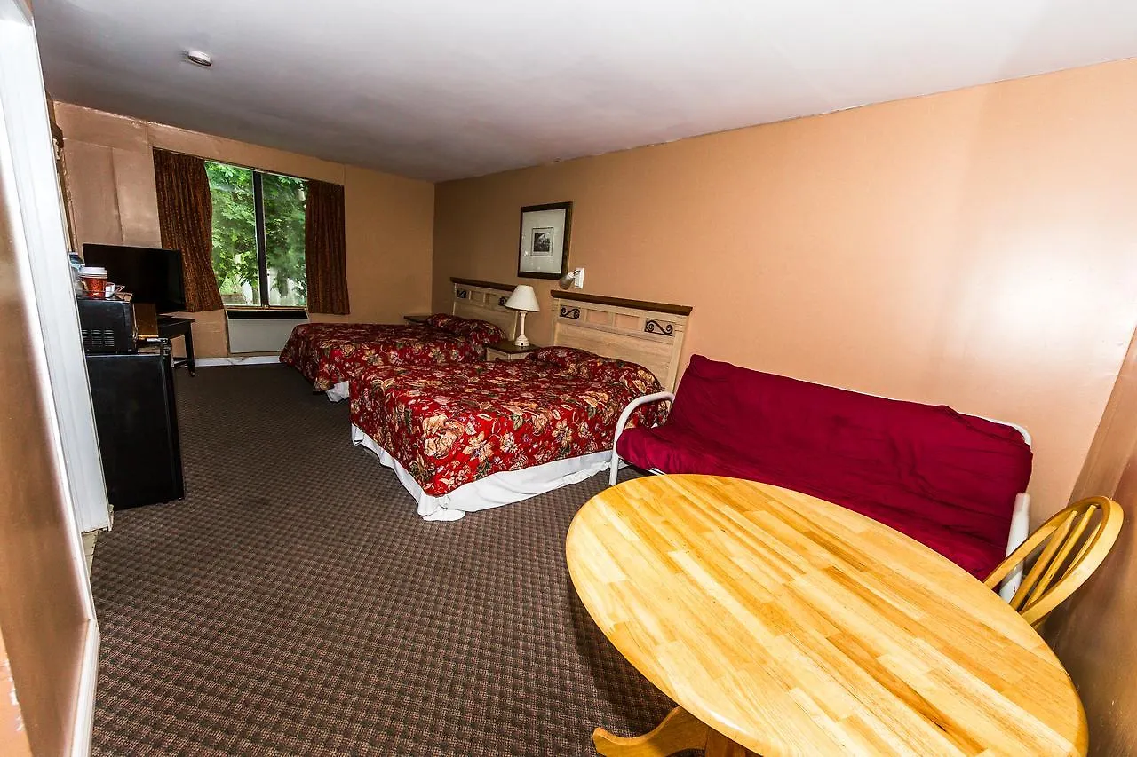 **  New Plaza Motel Toronto Canada