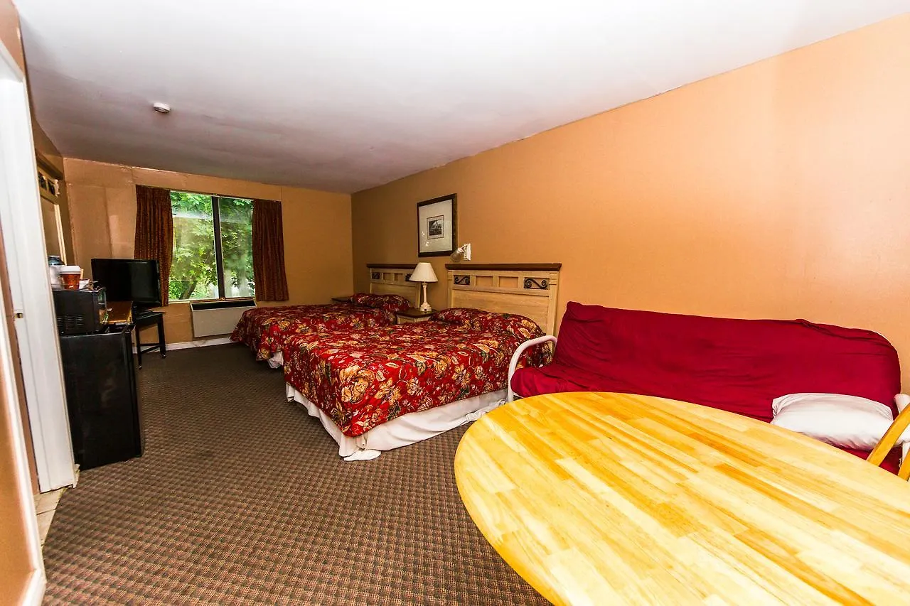 New Plaza Motel Toronto